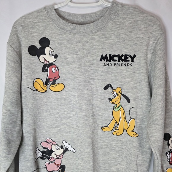Disney Tops - Disney Mickey Minnie Goofy Pluto Graphic Sweatshirt Small Gray‎ Crewneck